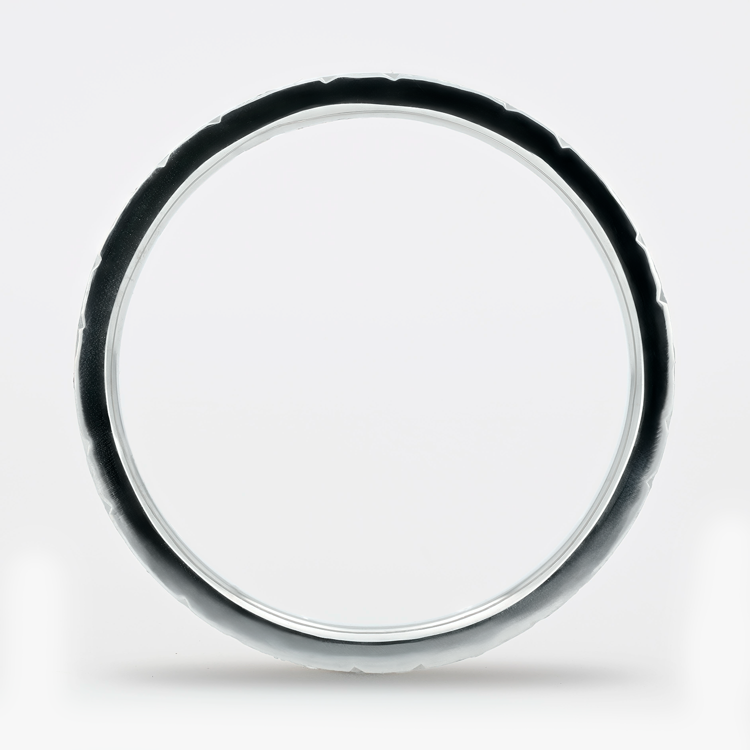 Argolla Aurora Confort Rellena 2mm Lisa en oro blanco