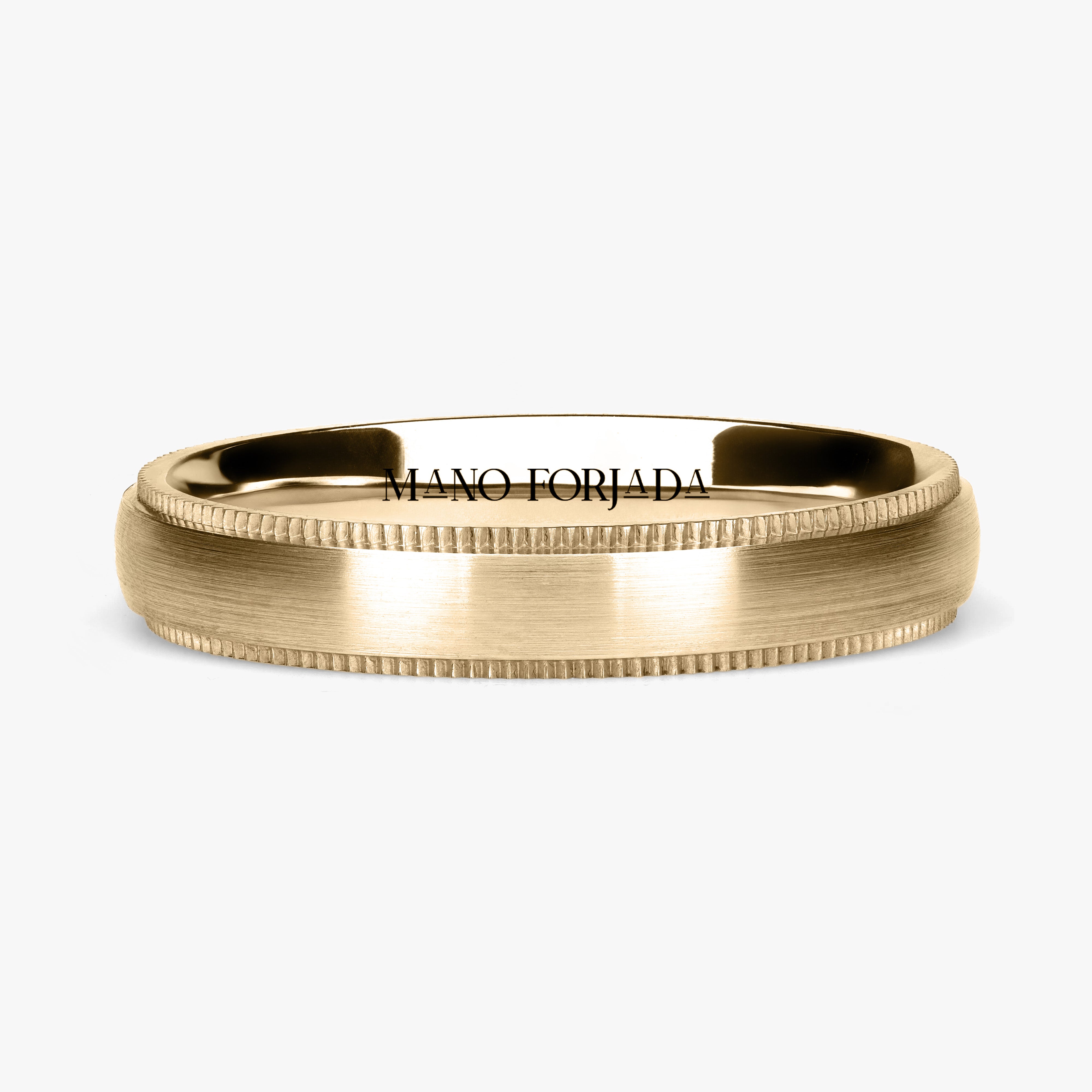 Argolla Listón Confort Rellena 4mm Lisa en oro amarillo