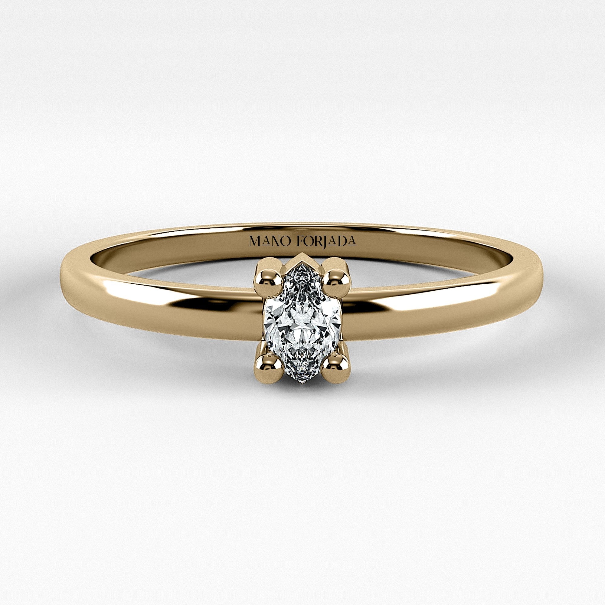 Promesa Clásico corte marquesa en oro amarillo, vista frontal