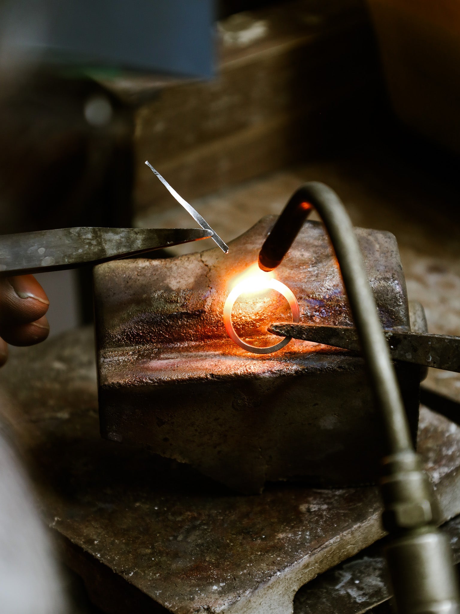 ¿Por qué está subiendo tanto el oro?¿Y qué significa esto para tu joya?