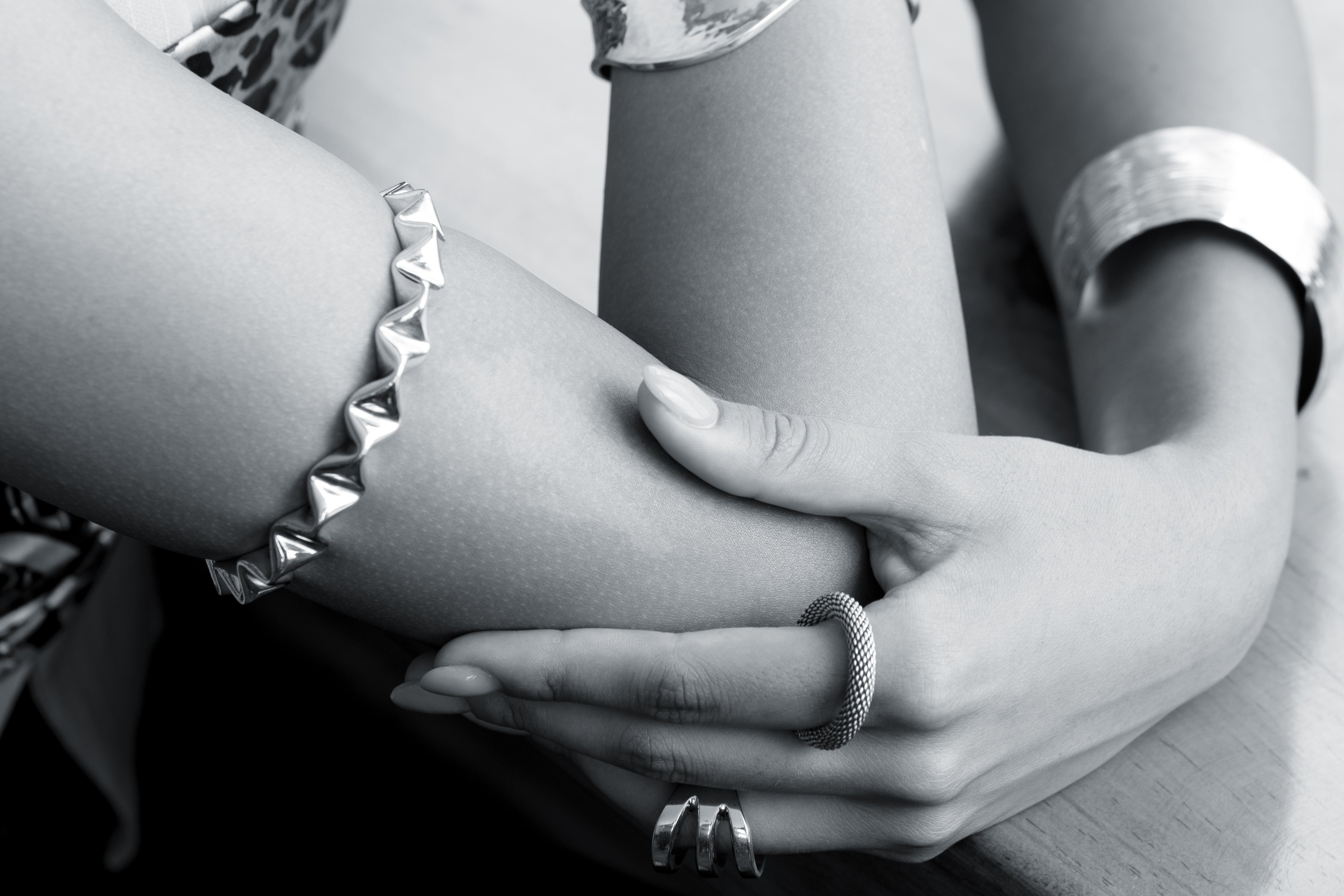 Estilos personales: ¿Con cuál vibra  tu joyería de plata?