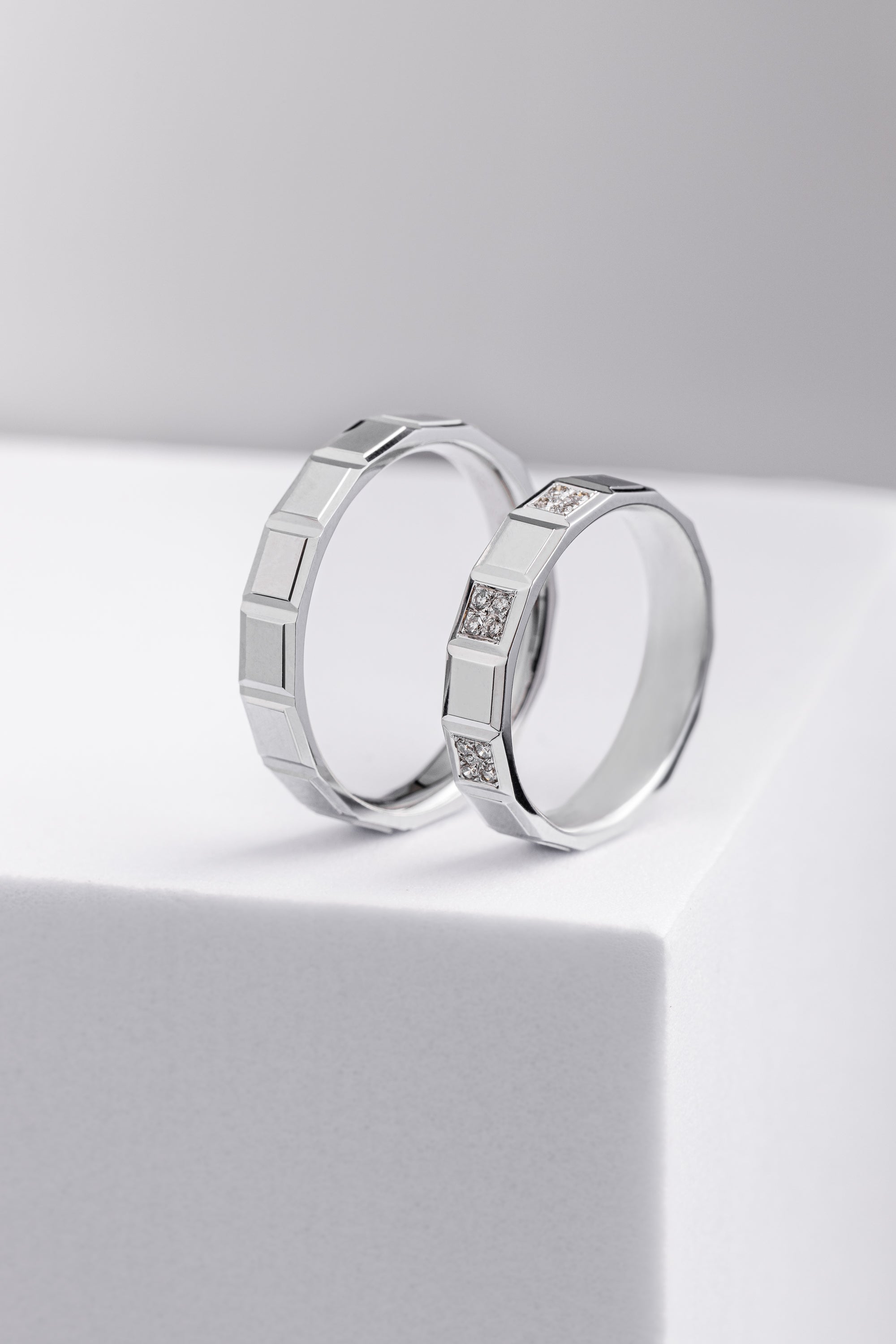 ¿Como combinar la joyería matrimonial de él con la de ella?