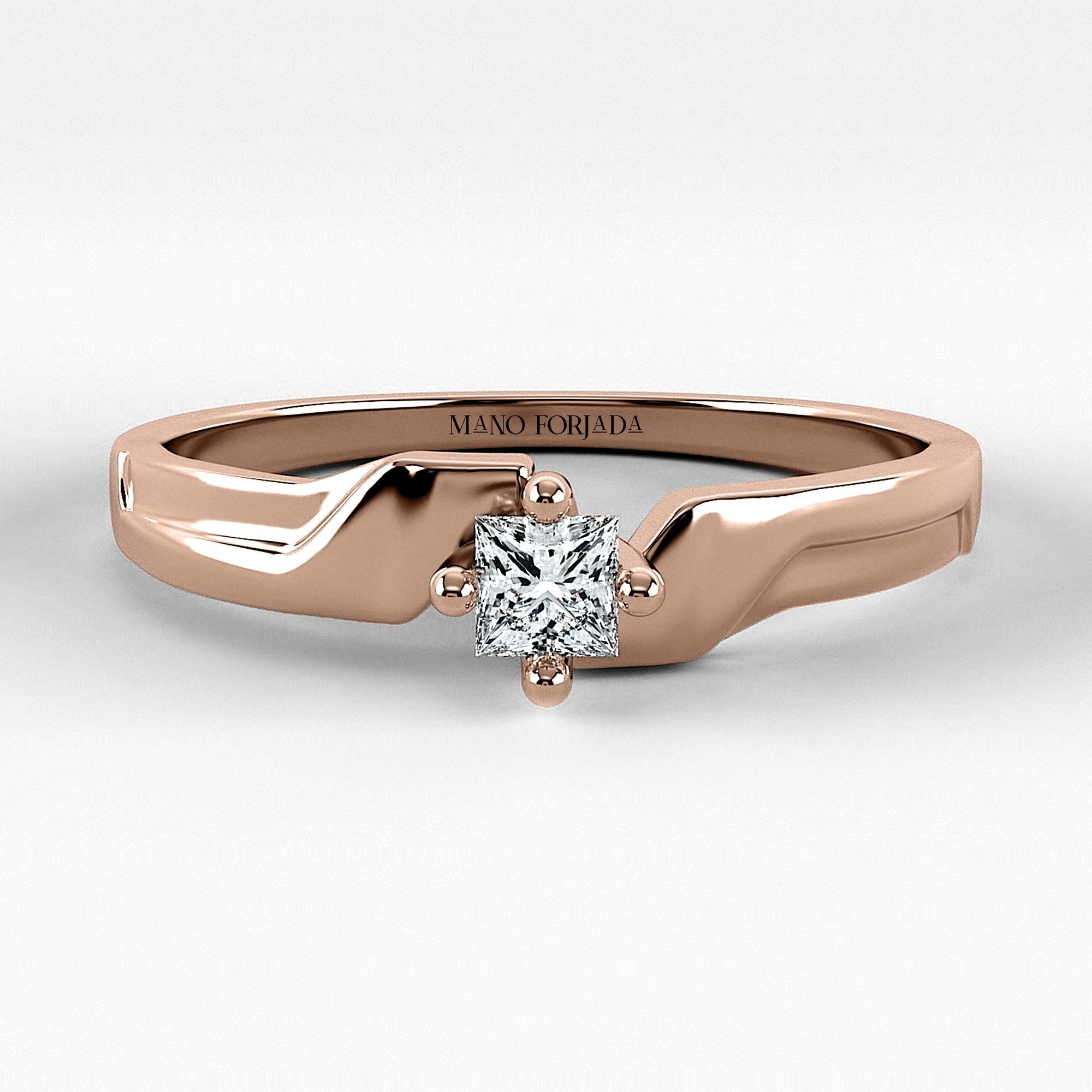 Promesa Armonía corte princesa en oro rosa, vista frontal