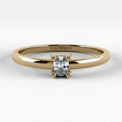 Promesa Clásico corte oval en oro amarillo, vista frontal