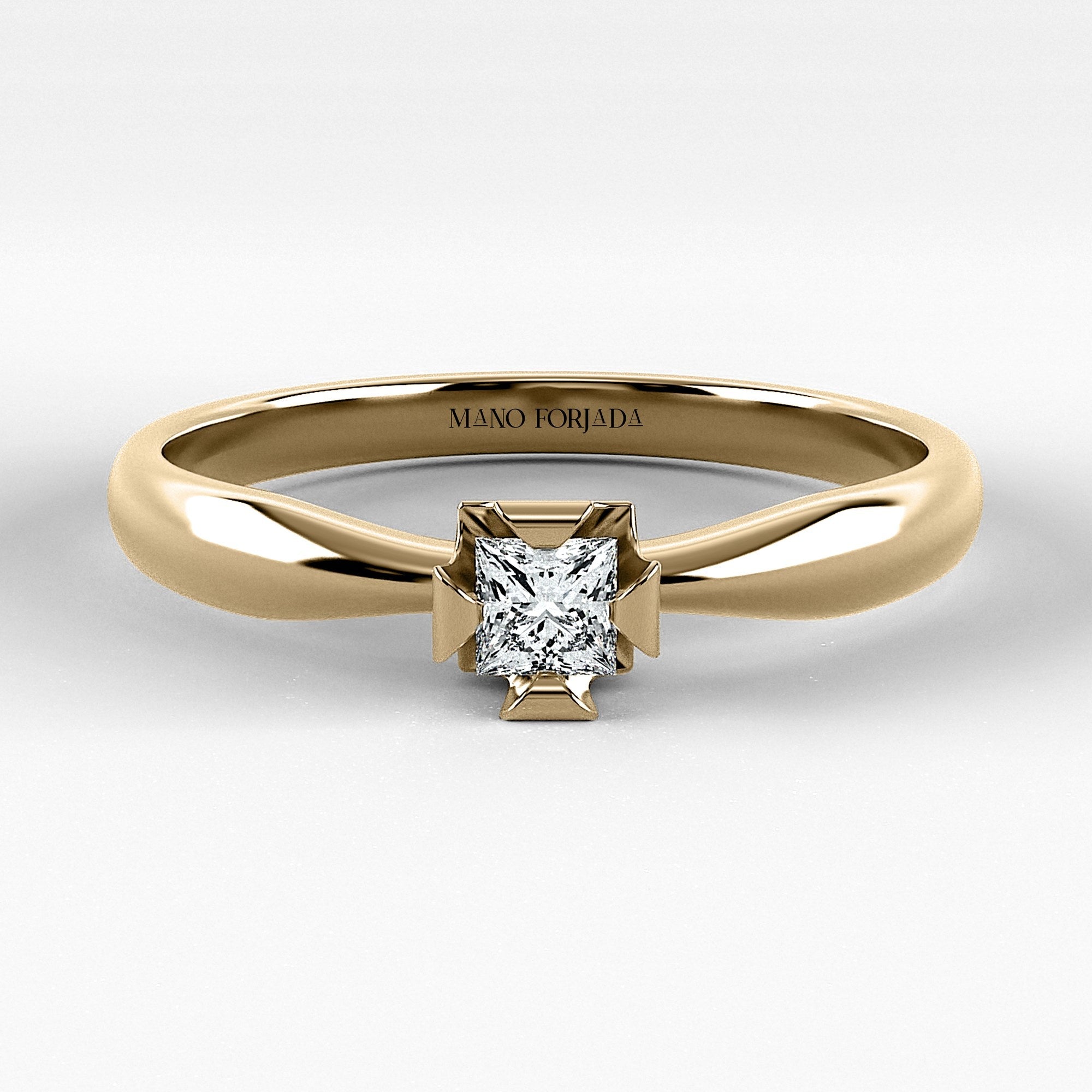 Promesa Impulso corte princesa en oro amarillo, vista frontal