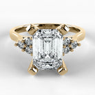 Anillo de Compromiso Ondular - Esmeralda en oro amarillo - vista 1