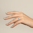 Anillo de Compromiso Radiante - Redondo en oro blanco - vista 4